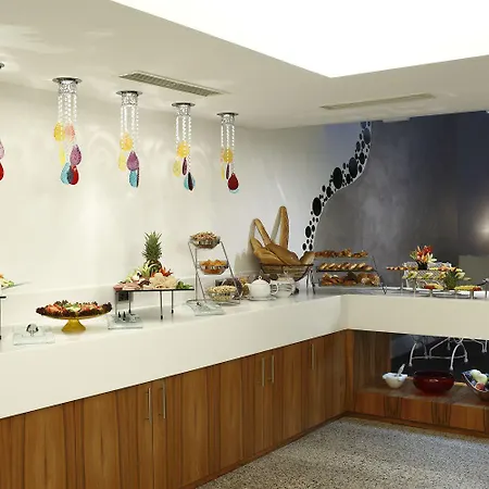 Hotel Biz Cevahir Sultanahmet 4*