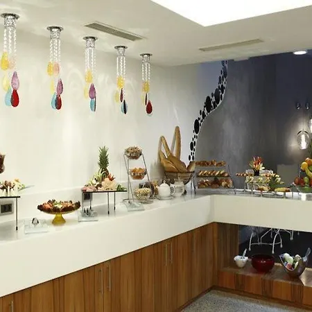苏丹阿合麦特商务酒店 酒店 4*