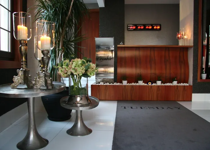 Отель Biz Cevahir Sultanahmet