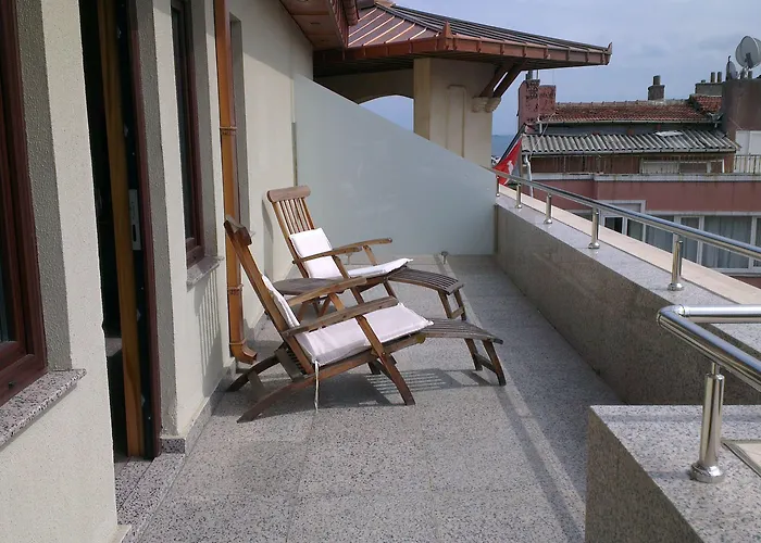 Отель Biz Cevahir Sultanahmet 4*