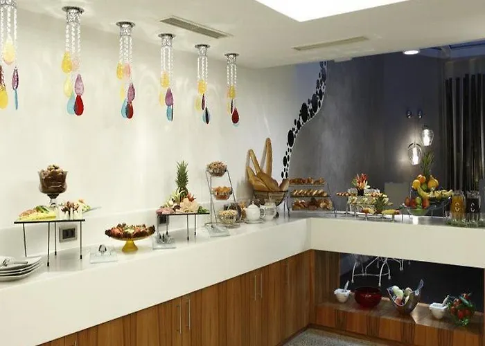 Biz Cevahir Sultanahmet Отель 4*