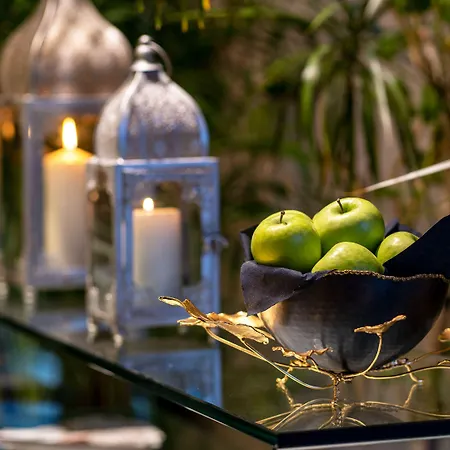 Biz Cevahir Sultanahmet Hotell 4*