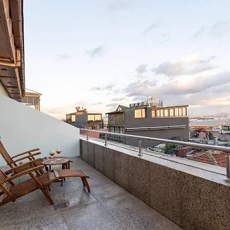 Biz Cevahir Sultanahmet Hotell 4*